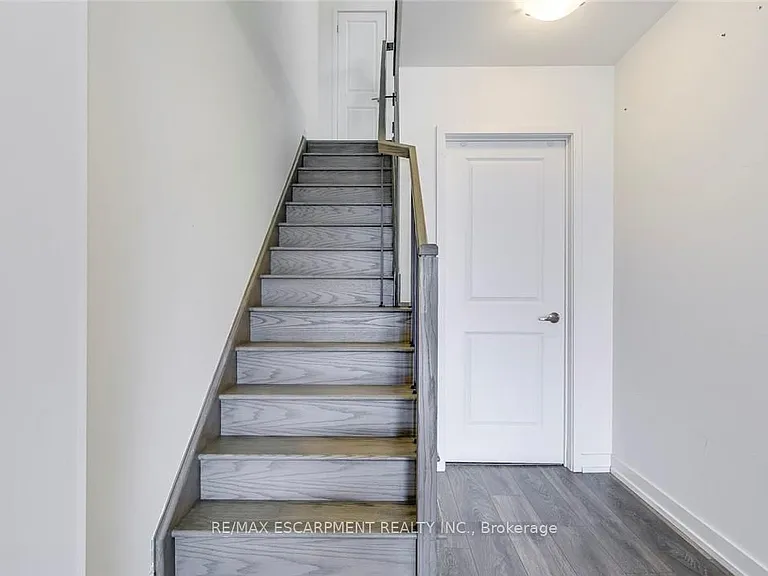 209 Fowley Dr — Photo 35