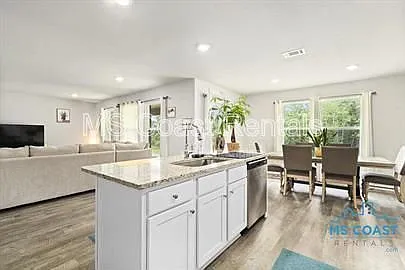 9384 Cypress Lake Dr — Photo 11