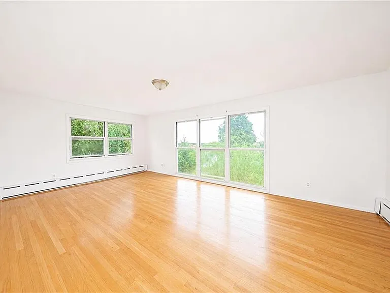 96 Longview Rd — Photo 22