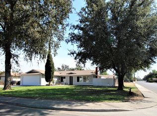 413 E Oakridge Ct, Visalia, CA 93291