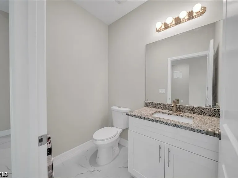 543 McArthur Blvd — Photo 12