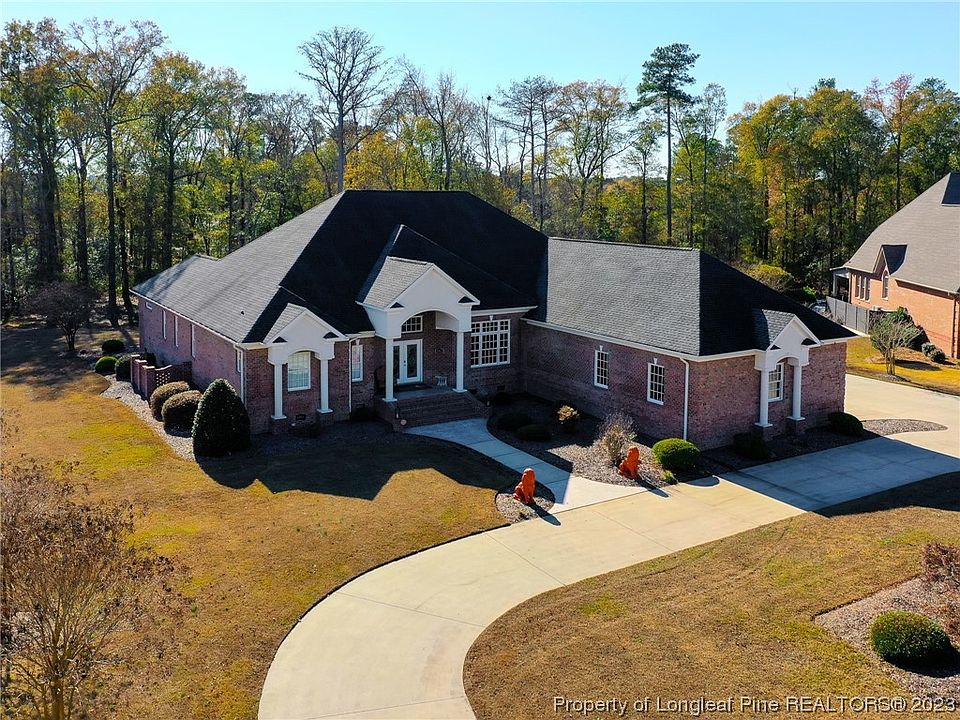 1st image of 303 Grande Oak Blvd W
