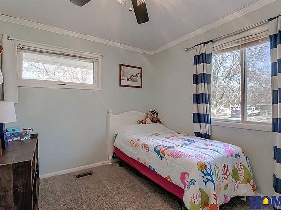 4th image of 801 Mulder Dr