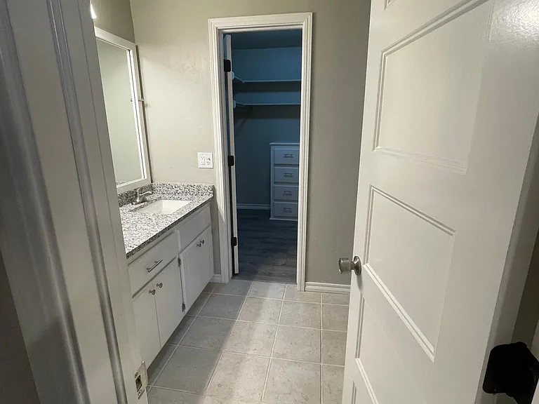 9324 S Hudson Ave #9324 — Photo 14