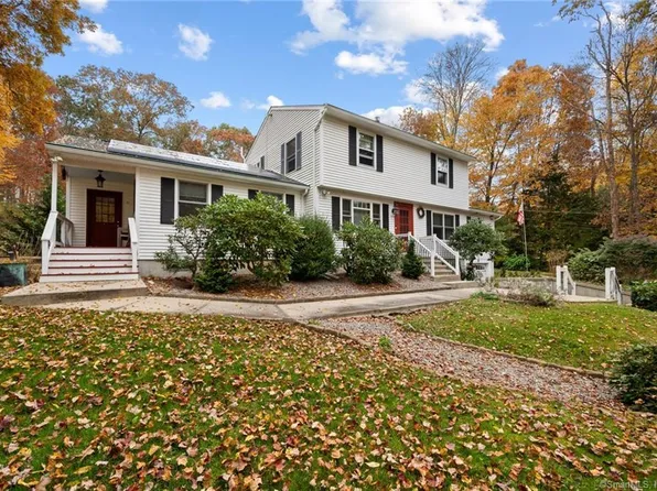 565 Norwich Salem Turnpike, Montville, CT 06370