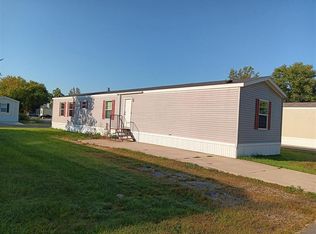 63 Willow St, Crestline, OH 44827