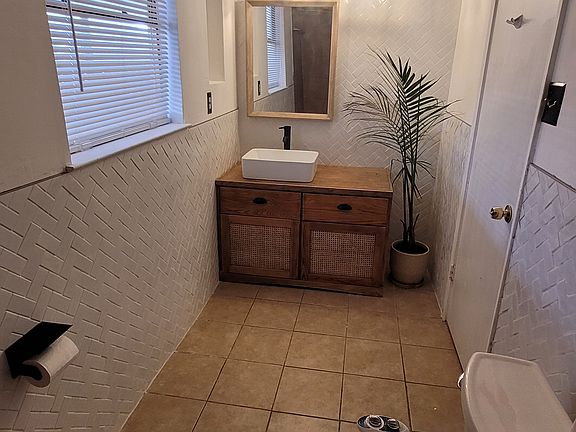 4th image of 5628 Pinon Vista Dr