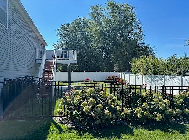 3 bed, 2.5 bath, 2000 sqft, $3,800 — Photo 2