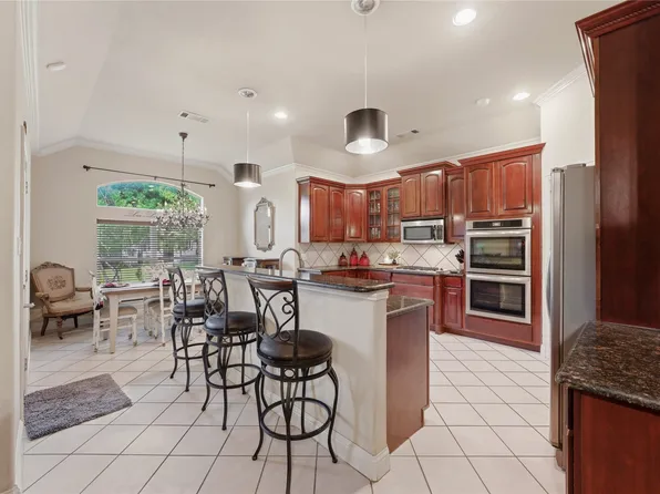 4425 Don Dr, Mansfield, TX 76063