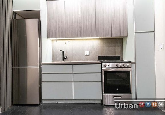 3rd image of 229 Winthrop St #2F