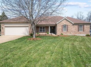 17 Nantucket Island Ct, Grover, MO
