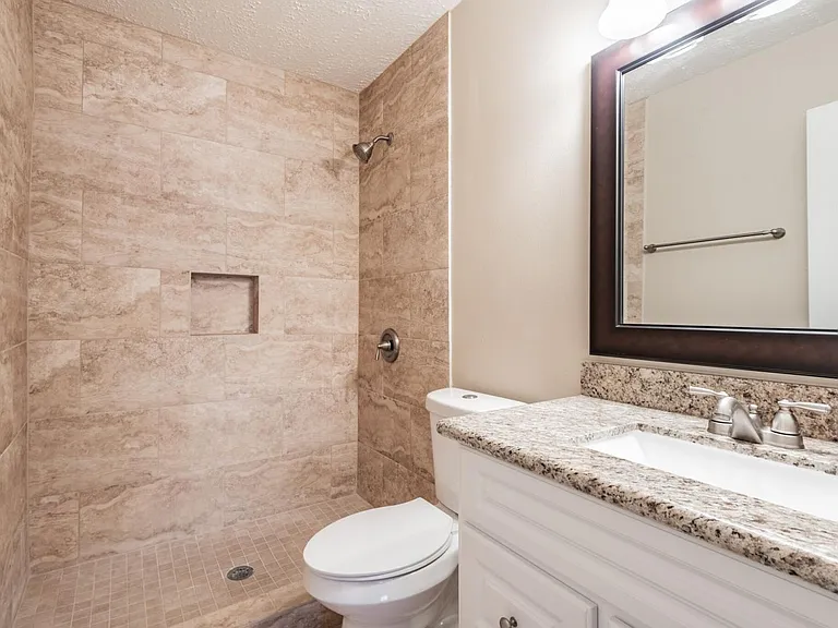 1007 Cascade Creek Dr — Photo 11