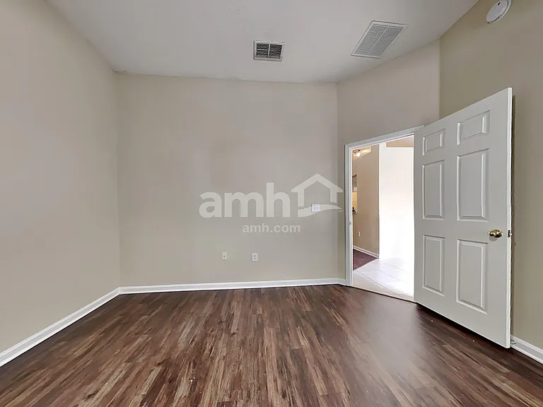 81 Marisco Way — Photo 9