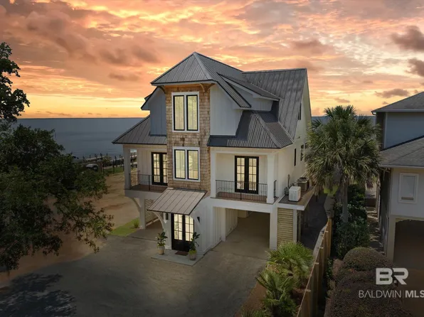 3 Pier Ave, Fairhope, AL 36532