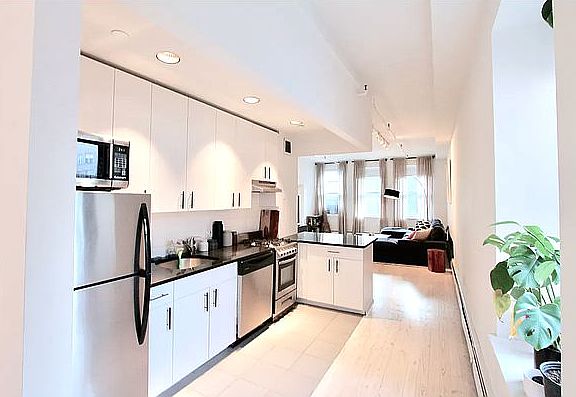 4th image of 510 Broome St APT 4W