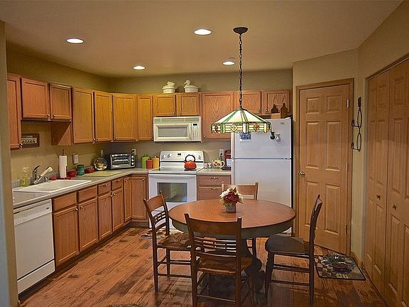 5th image of 71 N Shore Dr APT 1