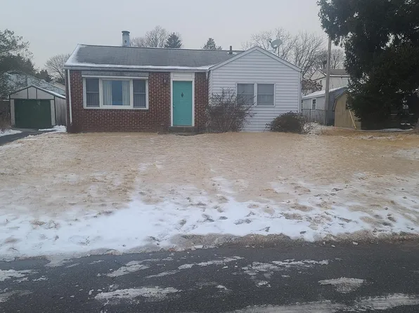 14018 Barcalow St, Philadelphia, PA 19116