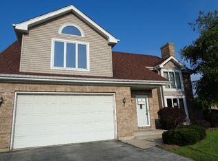 19202 Lange St, Lansing, IL