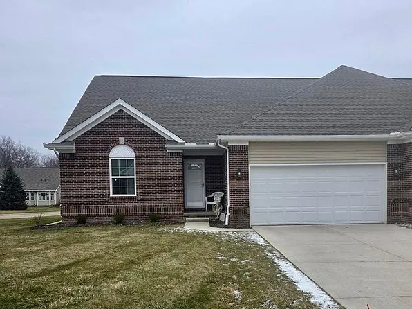 5503 White Spruce Ct, Linden, MI 48451