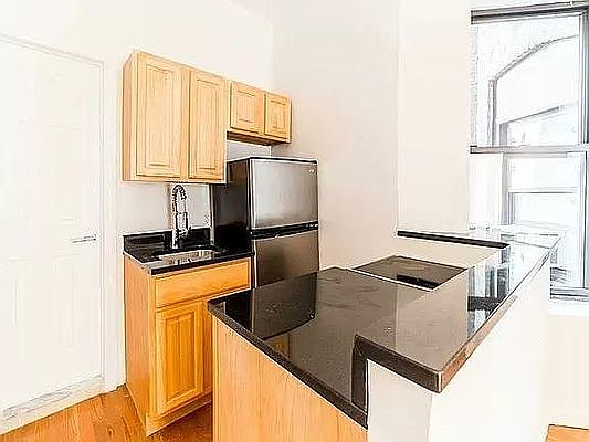 1st image of 174 Thompson St #5FT
