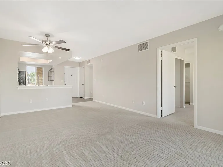 8070 W Russell Rd #2006 — Photo 13
