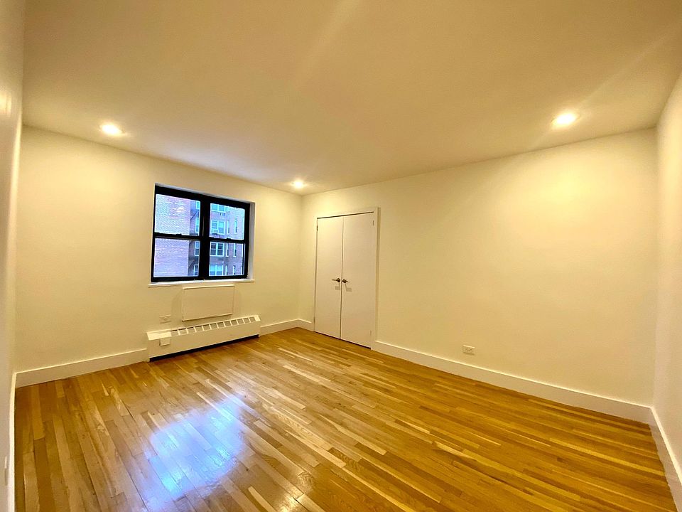 1st image of 14945 Northern Blvd APT 4N