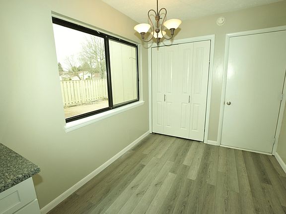 4th image of 9125 S Greenridge Ln #9