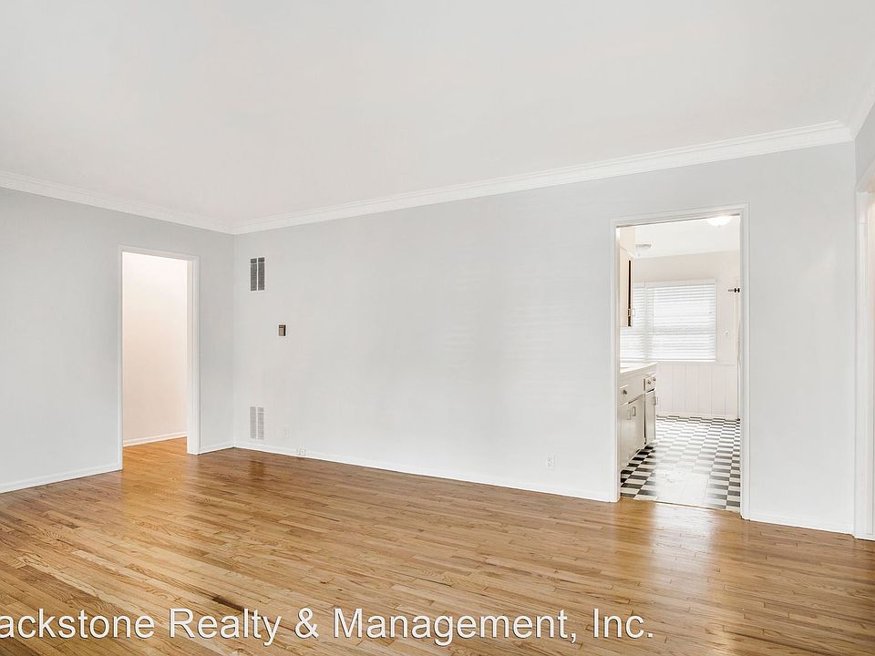 1st image of 1601 Greenfield Ave #11002