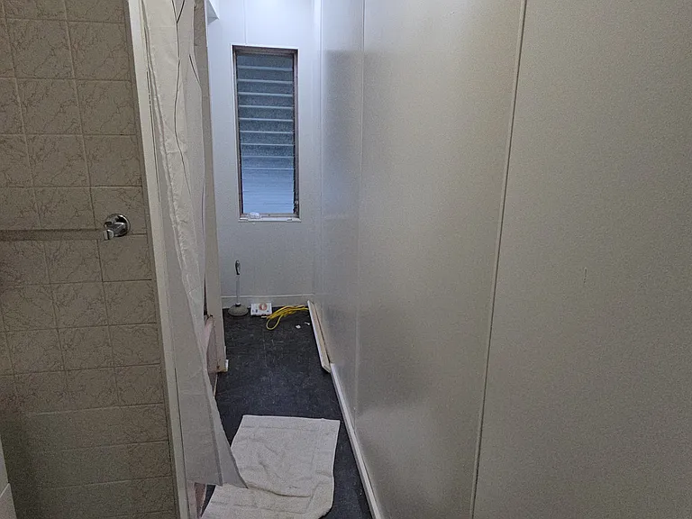 912 N Orange St — Photo 13