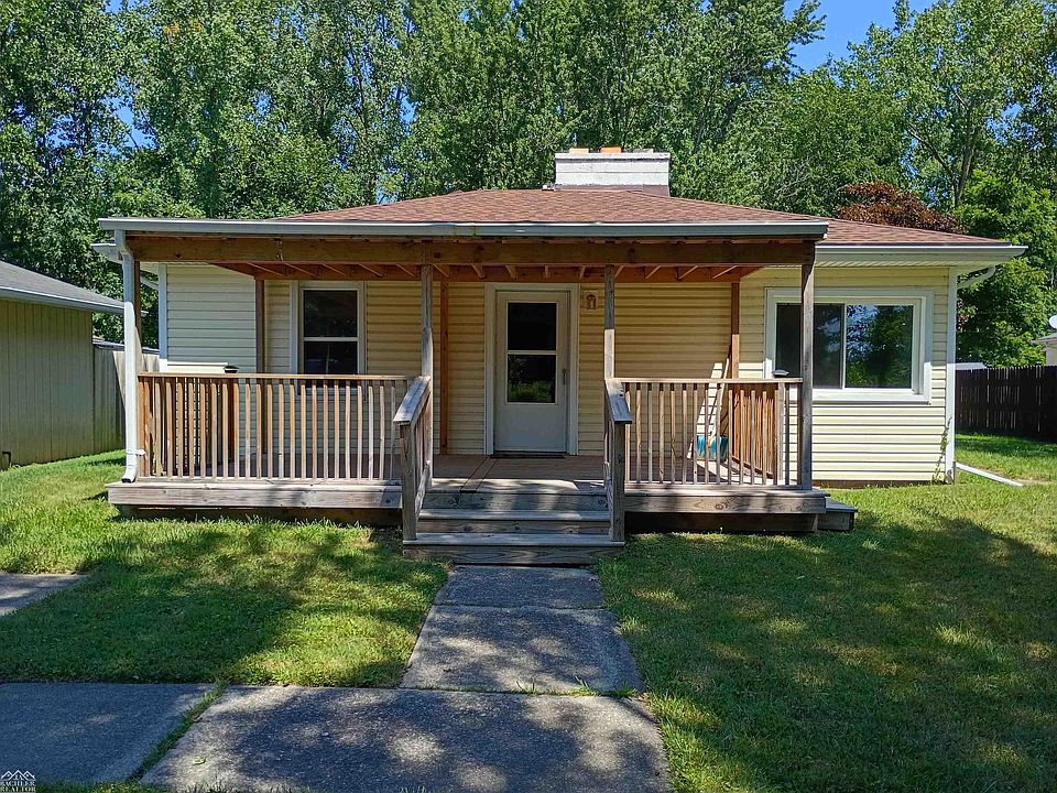 1st image of 206 Degurse Ave