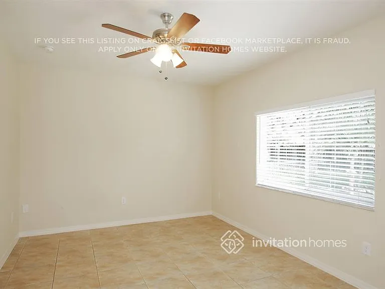 4633 SW 164th Ct — Photo 5