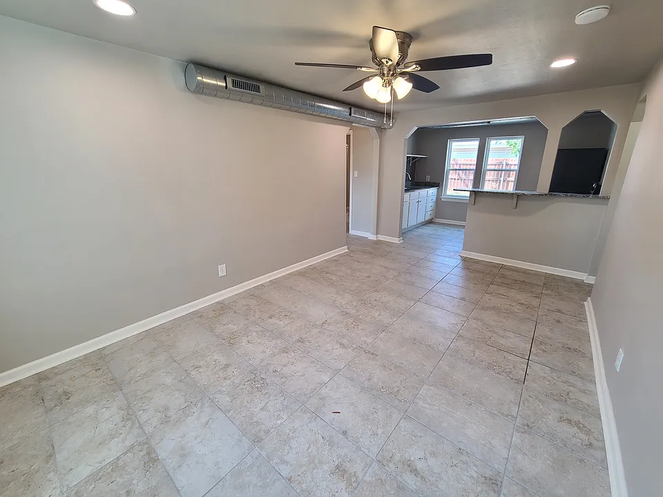 2211 N Classen Blvd #1