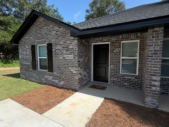 3rd image of 109 Bayliss Ct #A