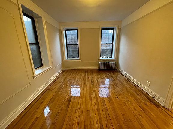 4th image of 45-25 42nd St #4C