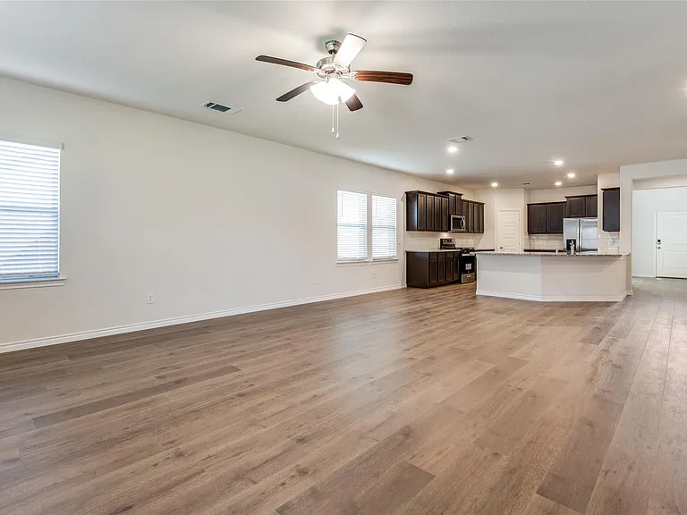7221 Headingham Way — Photo 4