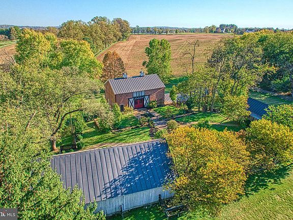 3rd image of 38678 Piggott Bottom Rd