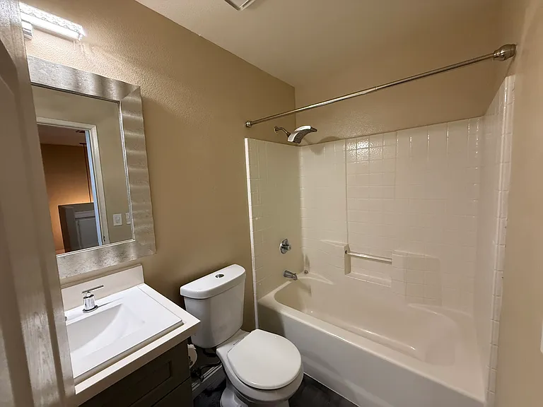 7414 Western Bay Dr — Photo 25