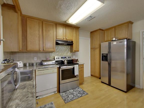 4th image of 6301 Judkins Dr