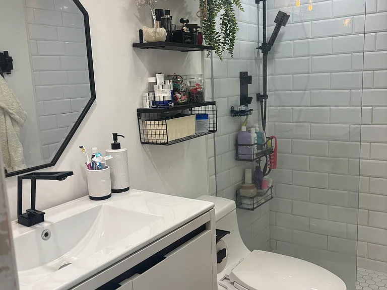 1700 NW North River Dr #107 — Photo 3