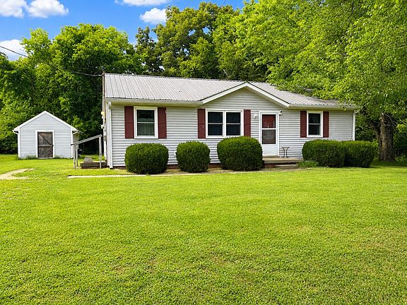 3rd image of 307 Barkwood Dr