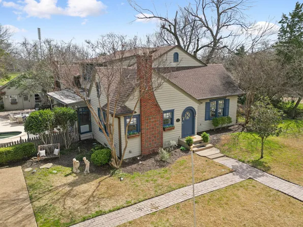 507 S Center St, Forney, TX 75126