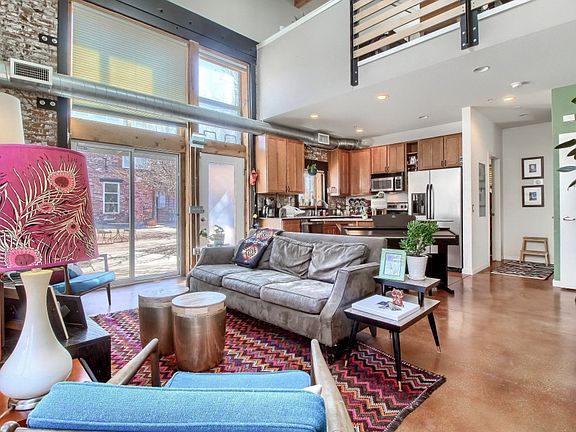 3rd image of 3033 Blake St Unit 113