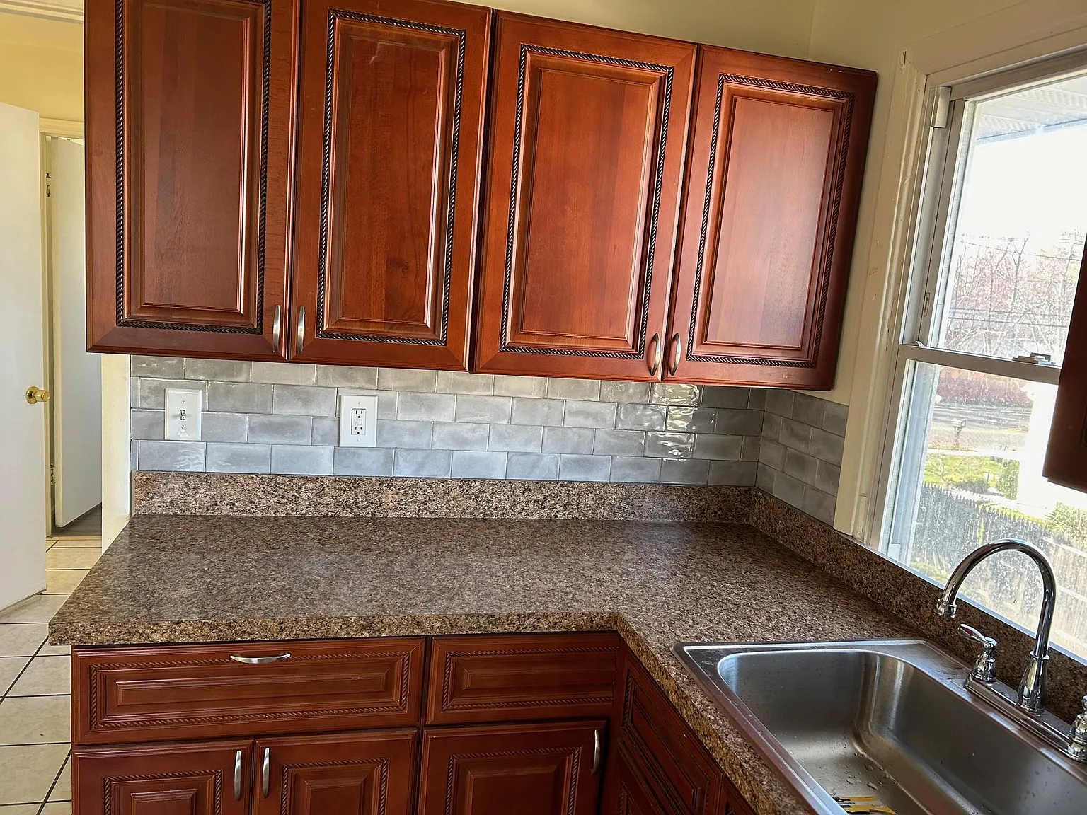 2 bed, 1000 sqft, $2,000 — Photo 4
