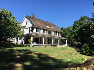 143 Gerdes Rd, New Canaan, CT 06840