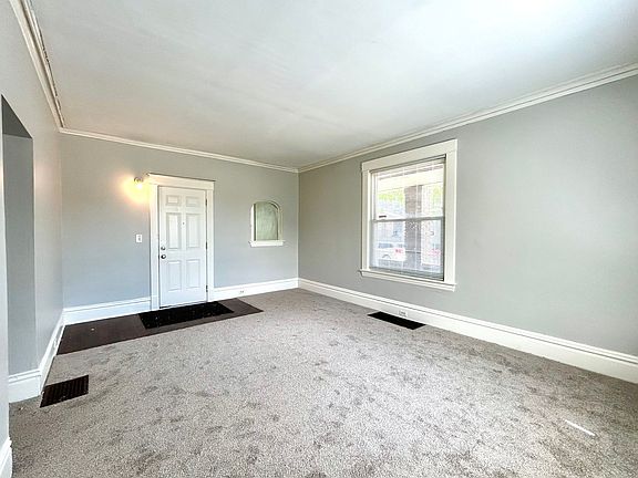 4th image of 743 Neland Ave SE APT 1