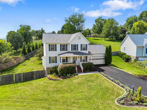 1400 Sleepy Hollow Rd, Christiansburg, VA 24073