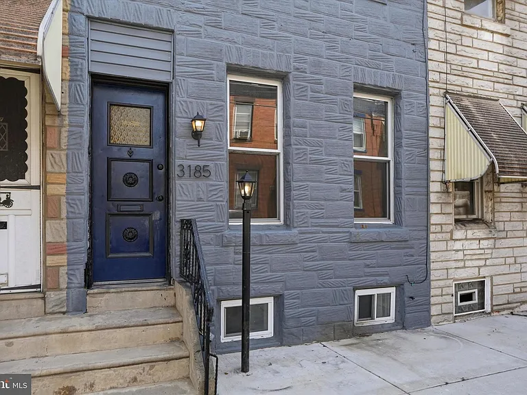 3185 Agate St — Photo 1