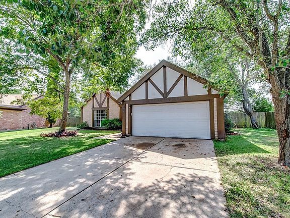 2nd image of 21455 Park Orchard Dr