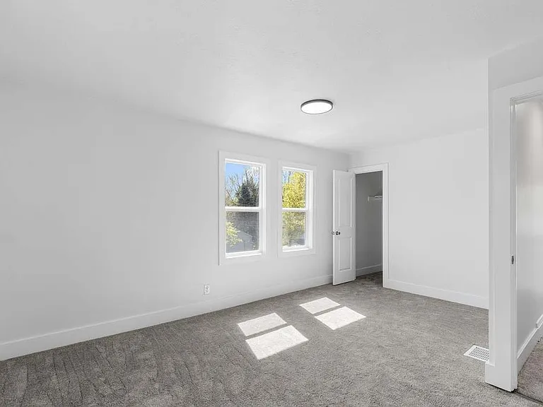 182 S Shore Dr — Photo 15