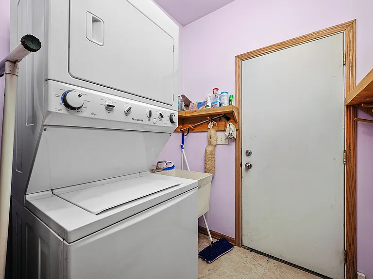 9873 E Yorkhouse Rd — Photo 5